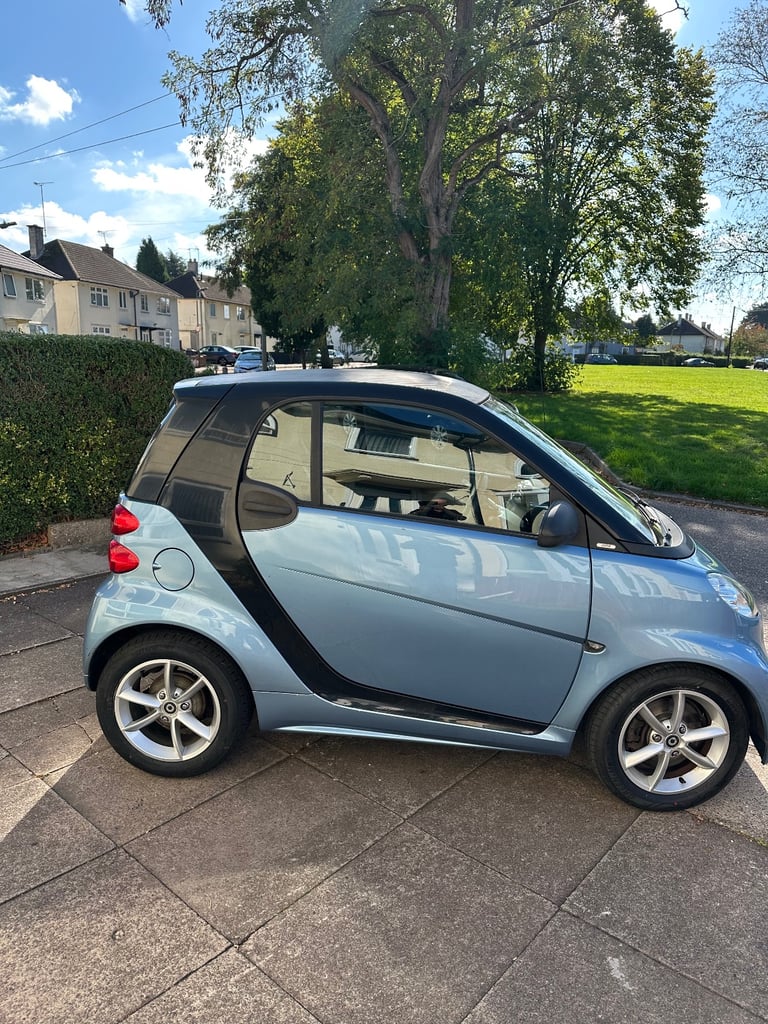 Smart, FORTWO COUPE, Coupe, 2011, Semi-Auto, 999 (cc), 2 doors