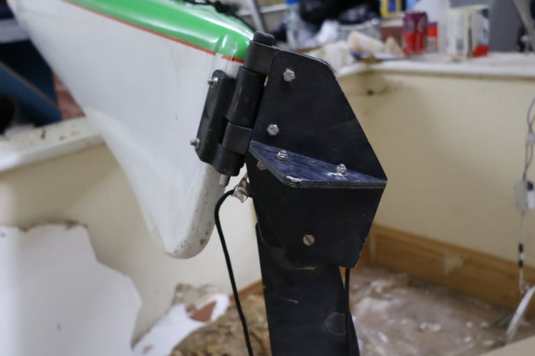 12 FOOT Kayak Canoe , fishing / Water sports