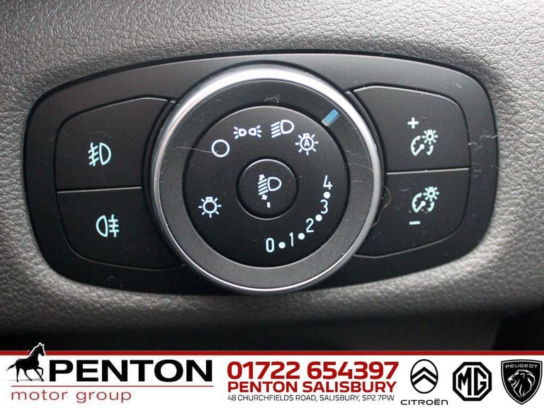 2022 Ford Tourneo Custom 2.0 320 EcoBlue Zetec Auto L2 Euro 6 (s/s) 5dr MPV Diesel Automatic