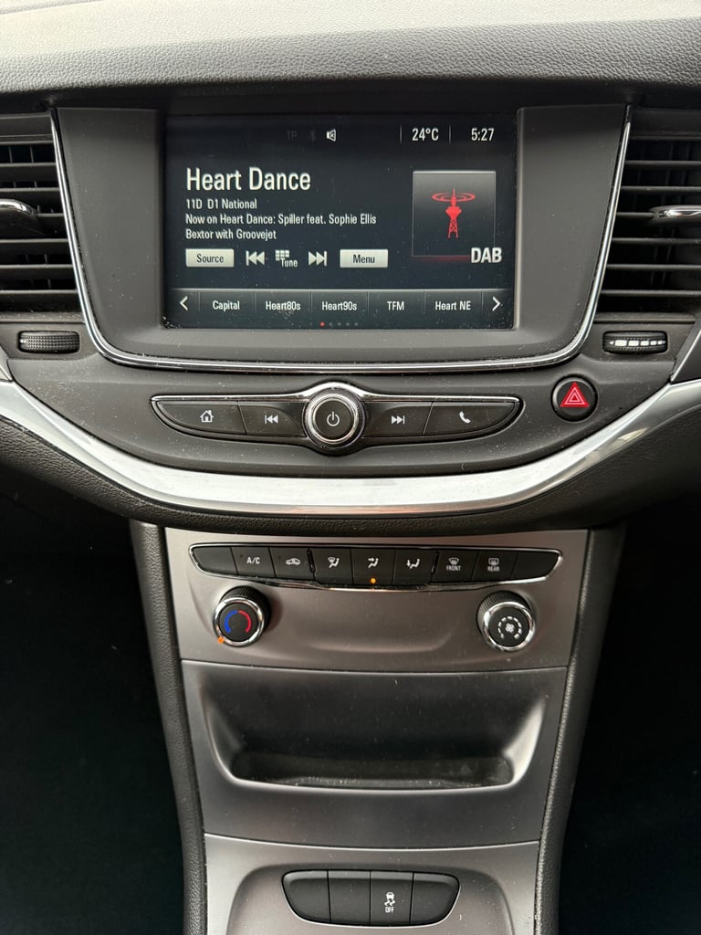 2015 Vauxhall Astra 1.4T 16V 125 Design 5dr HATCHBACK Petrol Manual