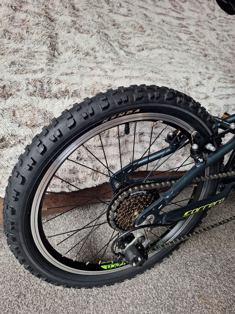 Carrera Blast junior mountain 20 inch wheels 7 speed as new currently £315 in Halfords 