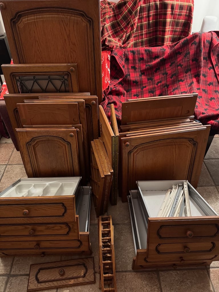 Solid wood kitchen cupboard doors
