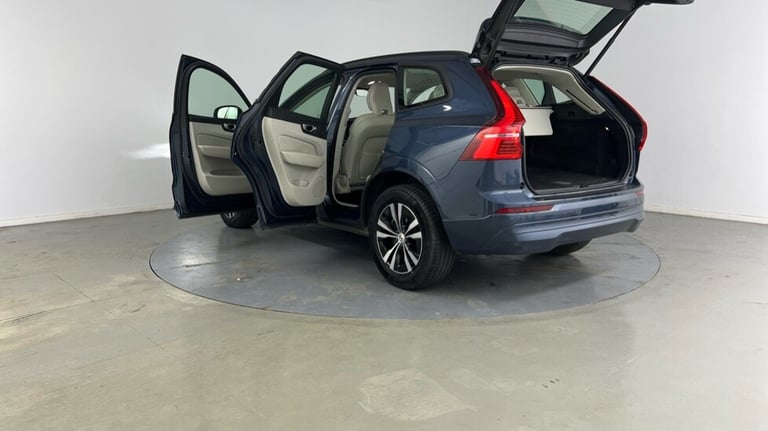 2023 Volvo XC60 Core, B5 AWD Mild hybrid, Petrol Estate Petrol Automatic