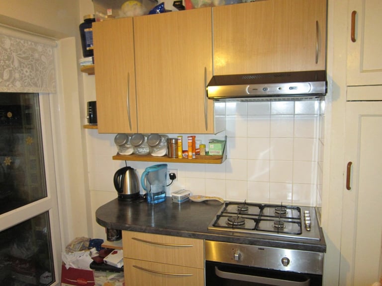 Good Size-High Spec Double Room to rent, Ealing – Pitshanger – Hanger Lane 