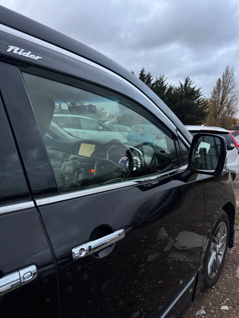 Nissan elgrand for sale