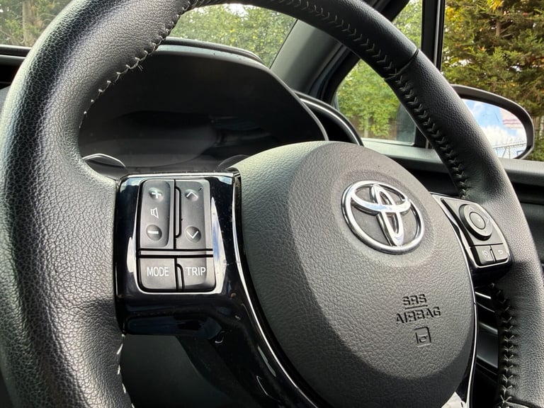 2018 Toyota Yaris VVT-I EXCEL Hatchback Petrol Manual
