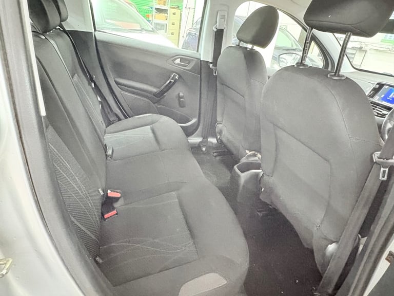 2013 Peugeot 208 1.4 e-HDi Active 5dr EGC HATCHBACK Diesel Automatic