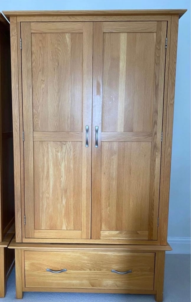 Devon Solid Oak king size bed frame, double wardrobe, bedsides & chest of drawers 