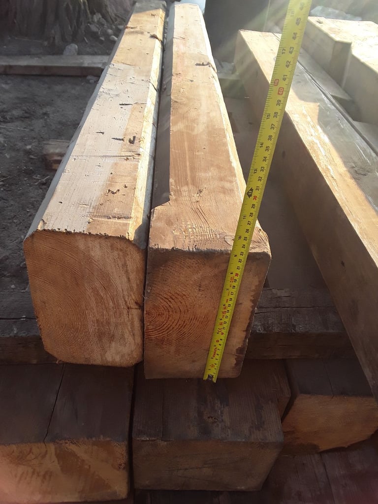 Reclaimed 200 years old, solid pine beam. 5.6 feet long. 