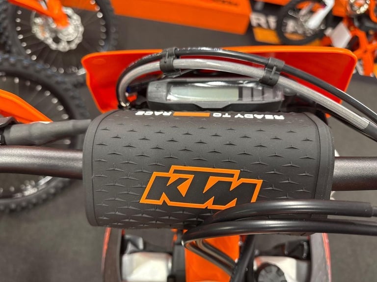 2025 KTM Offroad Enduro 450 EXC-F CHAMPION EDITION orange Manual
