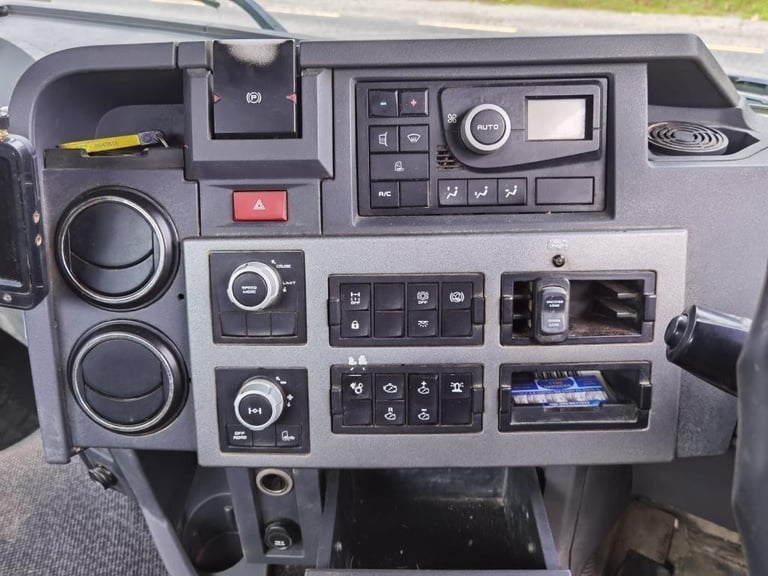 2015 Renault T Cab C430 