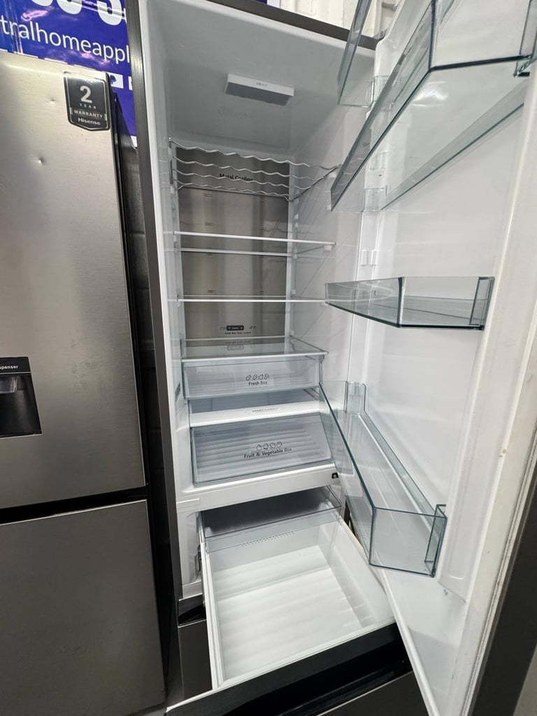 Hisense 368 L 60/40 Fridge Freezer – Factory Seconds - Free Same Day Delivery