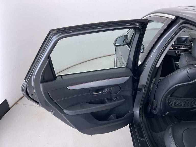 2016 BMW 2 Series 1.5 218i Luxury Auto 5dr MPV Petrol Automatic