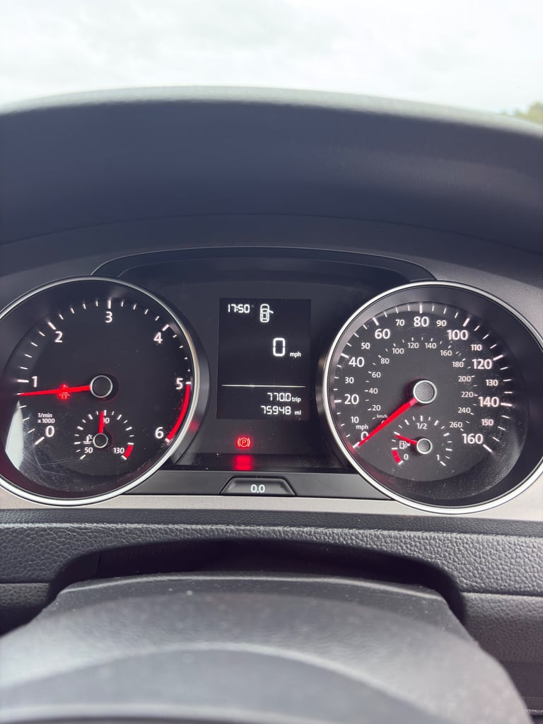 Volkswagen, GOLF, Hatchback, 2014, Manual, 1598 (cc), 5 doors