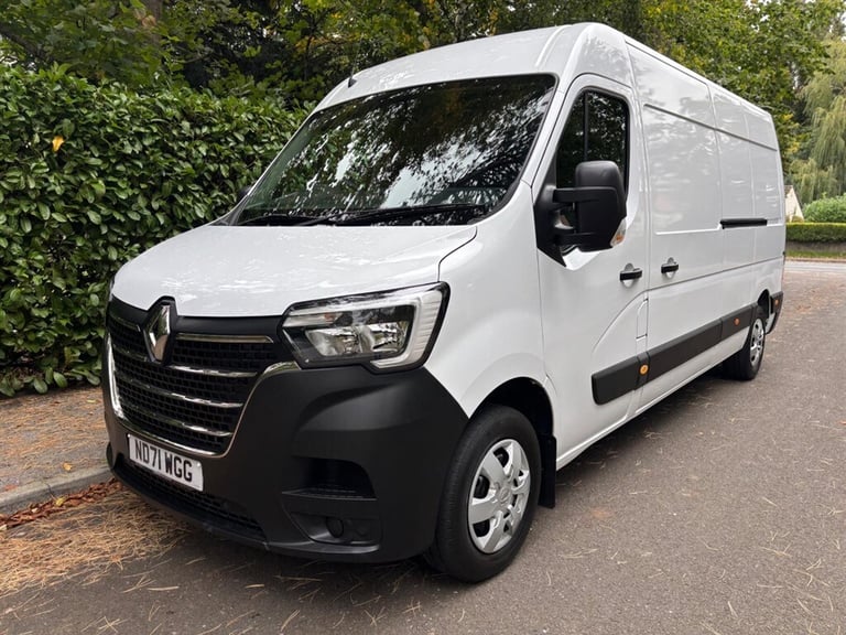 2021 Renault Master 2.3 dCi 35 Business+ FWD LWB Medium Roof Euro 6 4dr Panel Van Diesel Manual