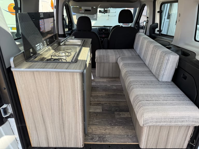2015 (65)reg Fiat Doblo 1.6 M-Jet Camper Van - 1 Owner - 15250 miles