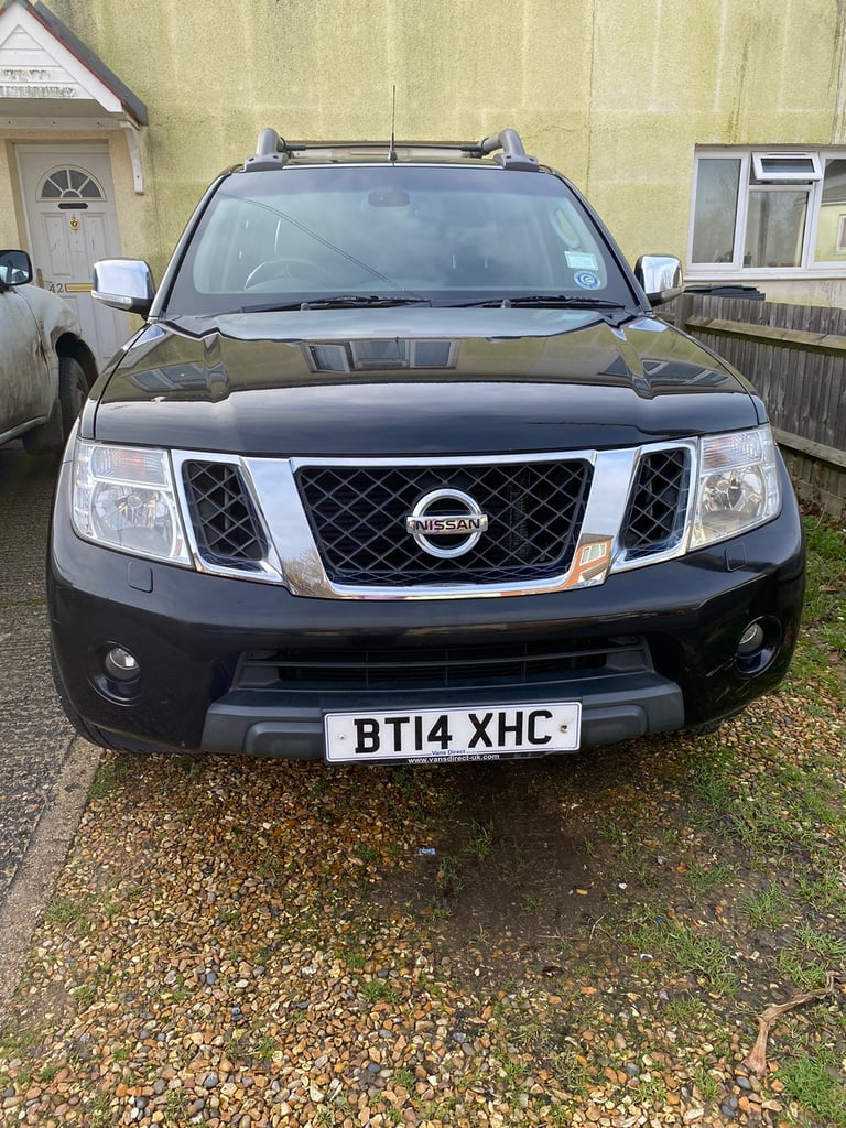 Nissan navara 