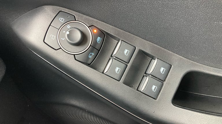 2023 Ford Puma 1.0 EcoBoost Hybrid mHEV Titanium 5dr Petrol Hatchback Hatchback Petrol Manual