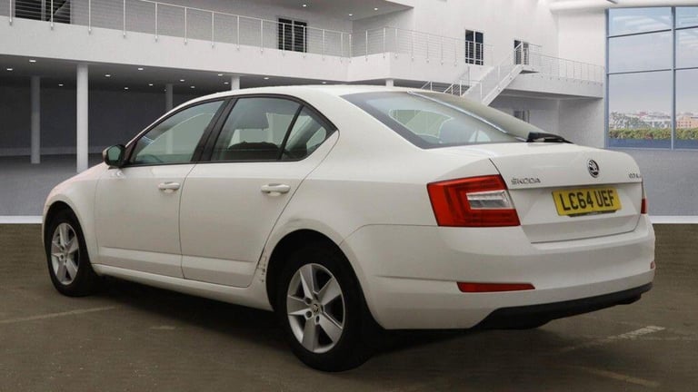 2015 Skoda Octavia 1.6 TDI SE DSG Euro 5 (s/s) 5dr HATCHBACK Diesel Automatic