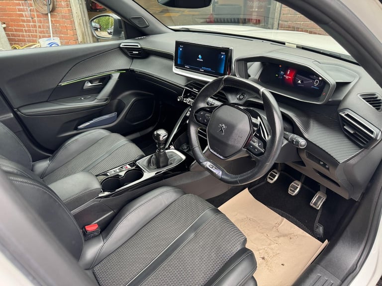 2021 Peugeot 2008 1.2 PureTech GT Line SUV 5dr Petrol Manual Euro 6 (s/s) (130 ps) HATCHBACK Petr...