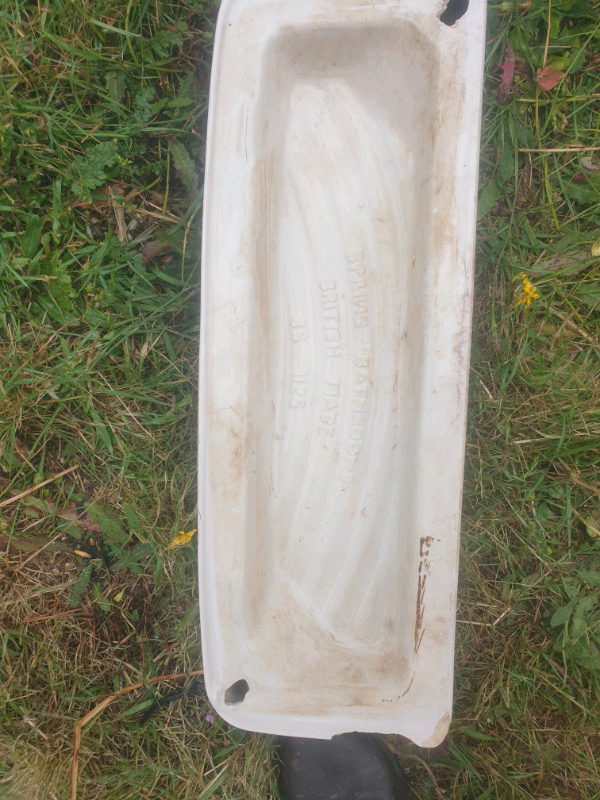 Vintage sink pedestal and toilet cistern lid