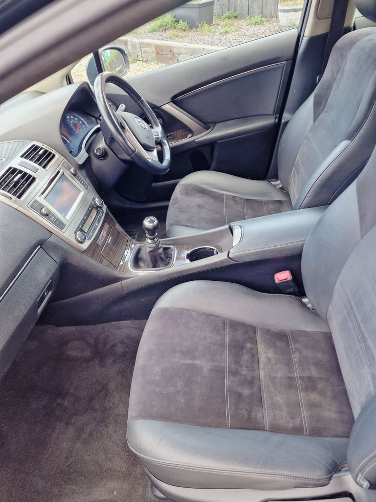 Top of the range Toyota Avensis 2.0 D4D Business Edition ICON plus D4D £35 Road Tax