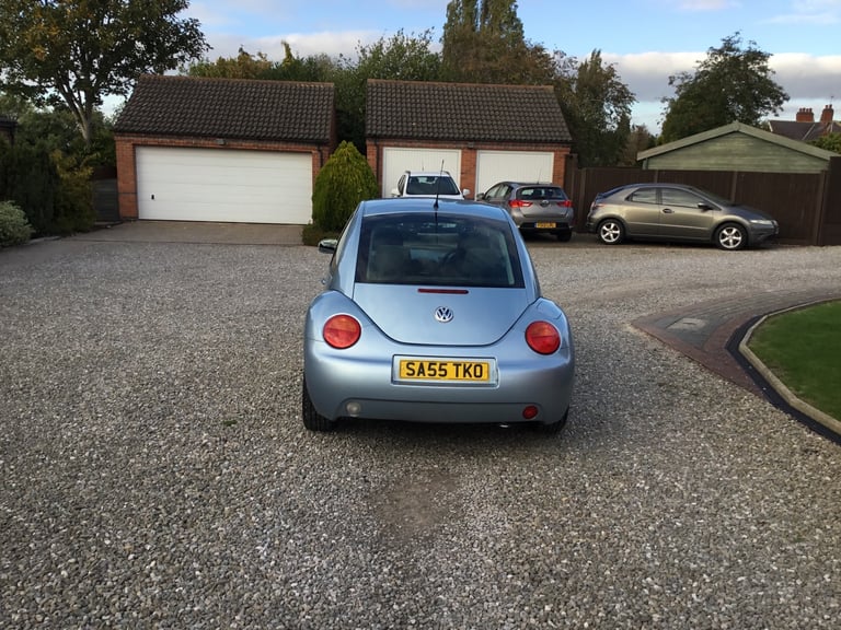 VW BEETLE 2.0.HATCHBACK 