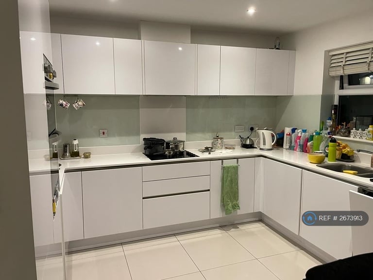 3 bedroom house in Autumn Way, West Drayton, UB7 (3 bed) (#2673913)