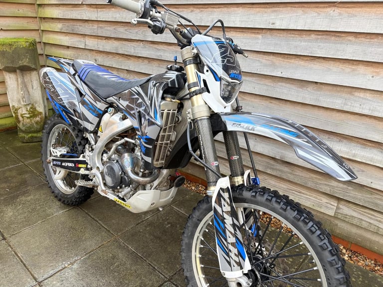 2008 / 08 Yamaha WR250F £2750 Blue 7595 miles.