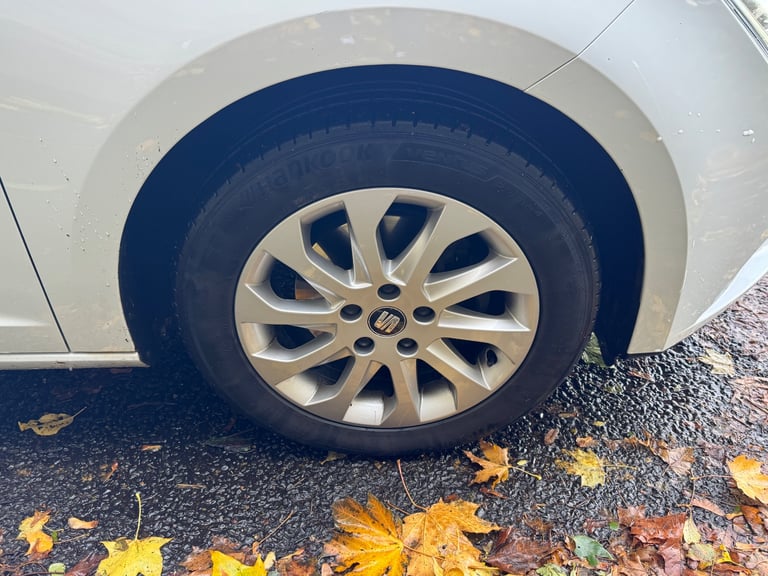 2015 65 Seat Leon 1.6 TDI SE Dynamic Technology Pack 110ps Turbo Diesel Tourer Euro 6 Estate 1 owner