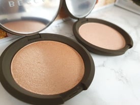 image for NEW AND UNUSED FULL SIZE BECCA HIGHLIGHTERS. 2ND HAND CHEAP PRICES FOR HIGHEND BRANDS