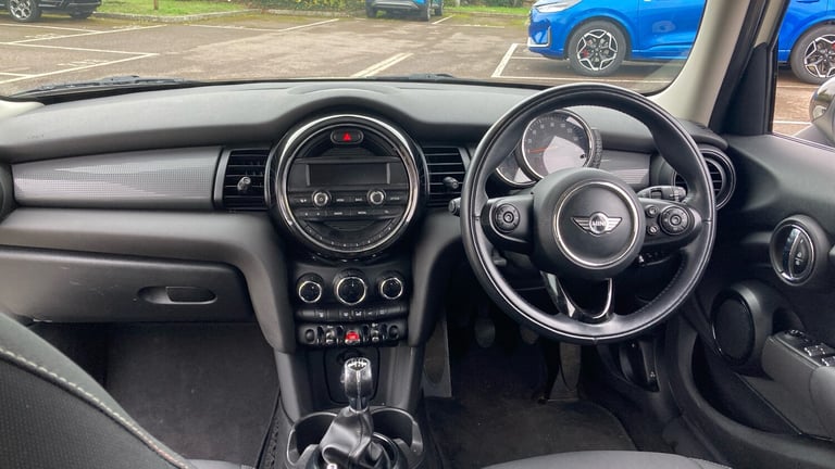2016 MINI Hatch 1.5 Cooper 5dr Petrol Hatchback Hatchback Petrol Manual