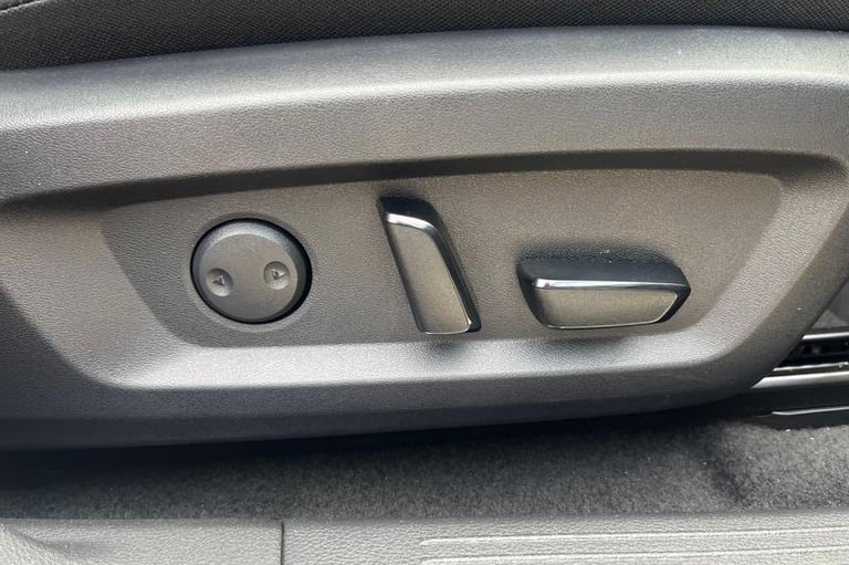 2025 Nissan Qashqai 1.3 DiG-T MH Tekna 5dr Manual Hatchback Petrol Manual