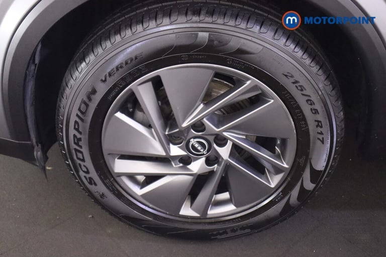 2022 Nissan Qashqai 1.3 DiG-T MH Acenta Premium 5dr SUV Petrol Manual