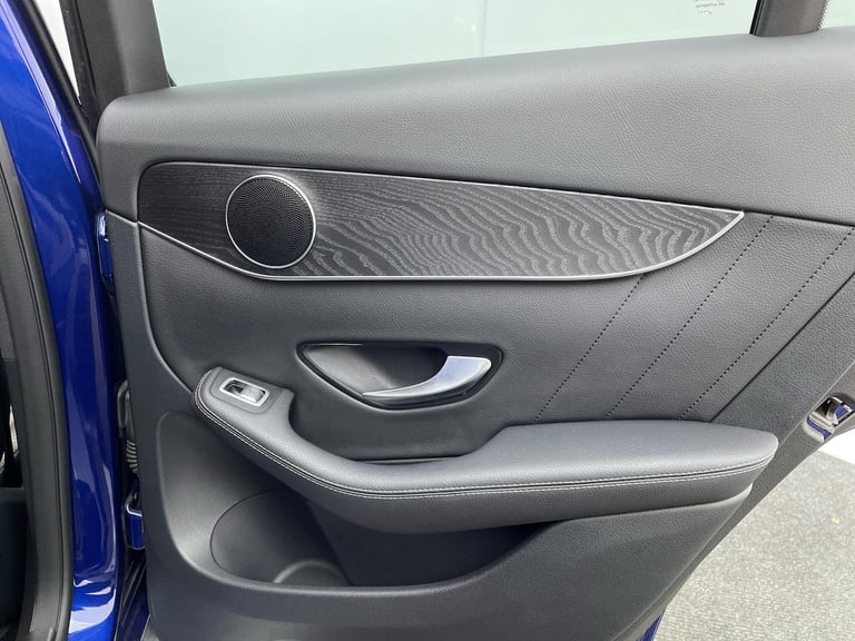 2020 Mercedes-Benz GLC 2.0 GLC300d AMG Line (Premium) SUV 5dr Diesel G-Tronic+ 4MATIC Euro 6 (s/s...