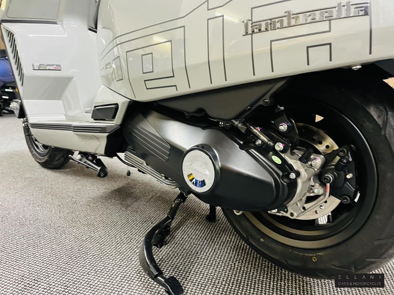 2025 Lambretta X 300 300 Scooter Petrol Automatic Euro 5 (25 ps) Scooter Petrol Automatic