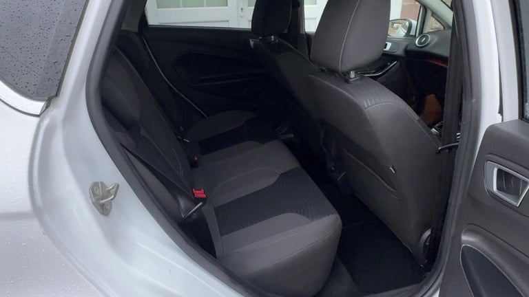 2015 Ford Fiesta 1.0 EcoBoost Titanium 5dr HATCHBACK Petrol Manual