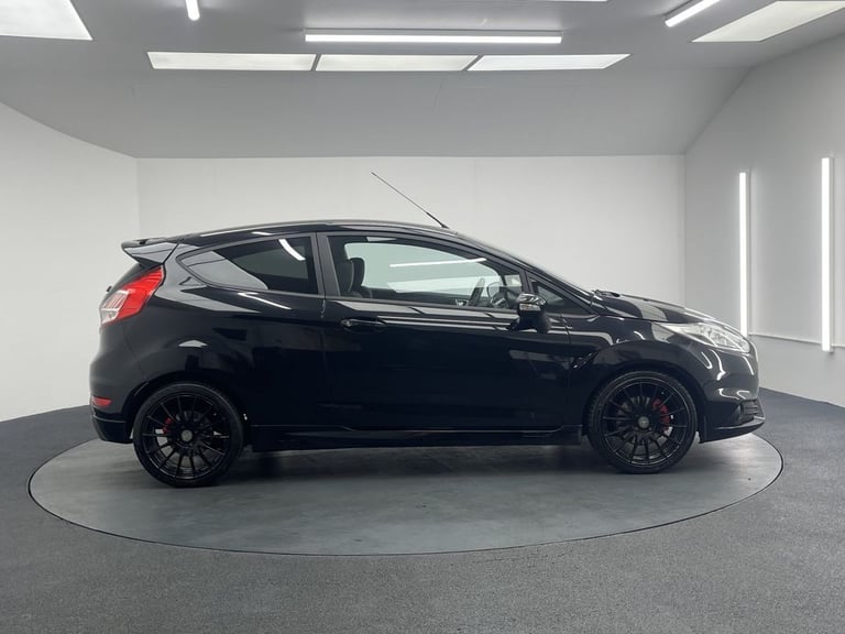 2017 Ford Fiesta 1.6T EcoBoost ST-3 Hatchback 3dr Petrol Manual Euro 6 (182 ps) Hatchback Petrol ...