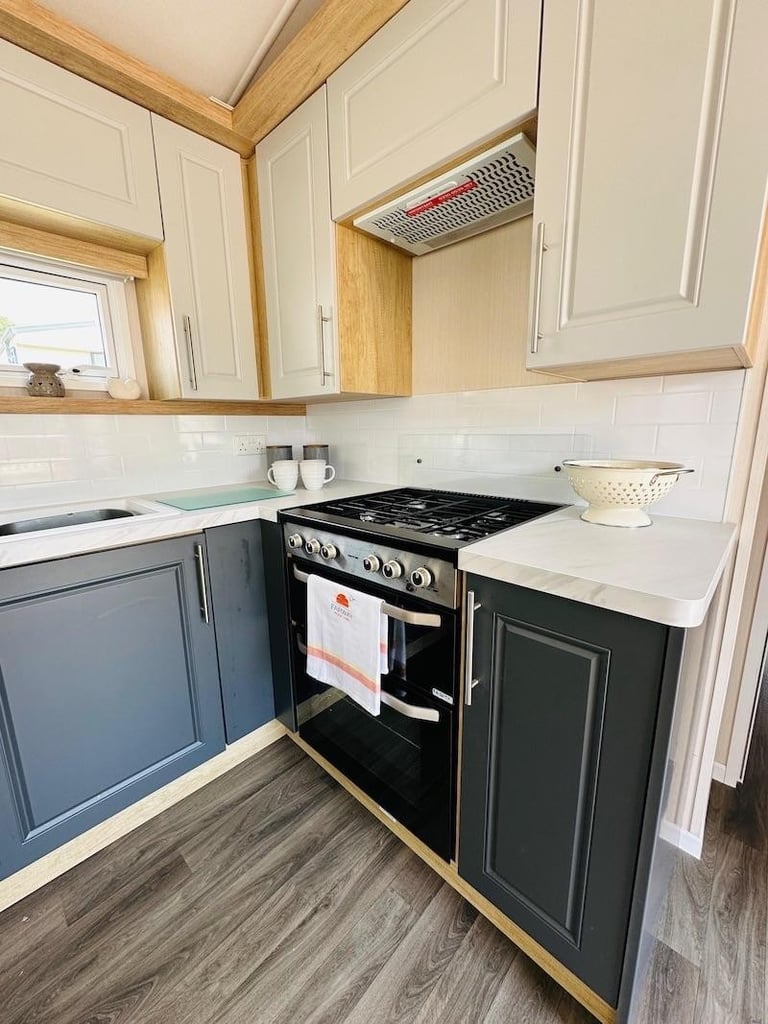 The Bordeaux in Sandown  - Lodge / Caravan 