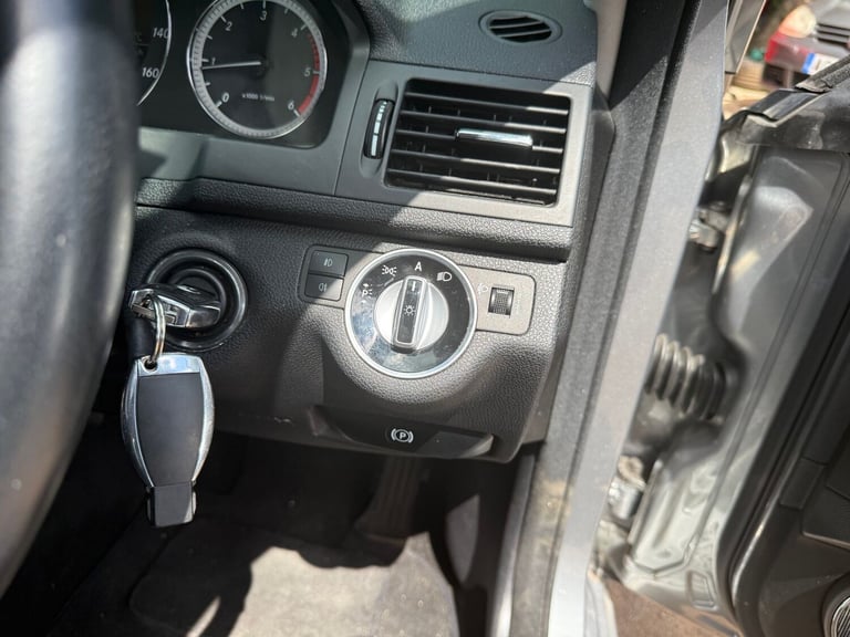 2010 Mercedes-Benz C-Class 2.1 C200 CDI BlueEfficiency Executive SE Saloon 4dr Diesel Auto Euro 5...