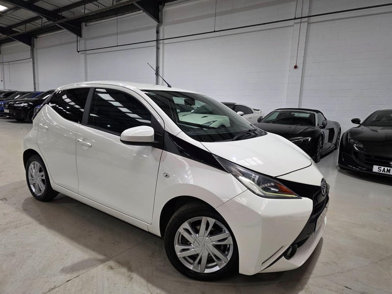 2015 Toyota AYGO 1.0 VVT-i x-pression x-wave x-shift Euro 5 5dr Euro 5 HATCHBACK Petrol Automatic
