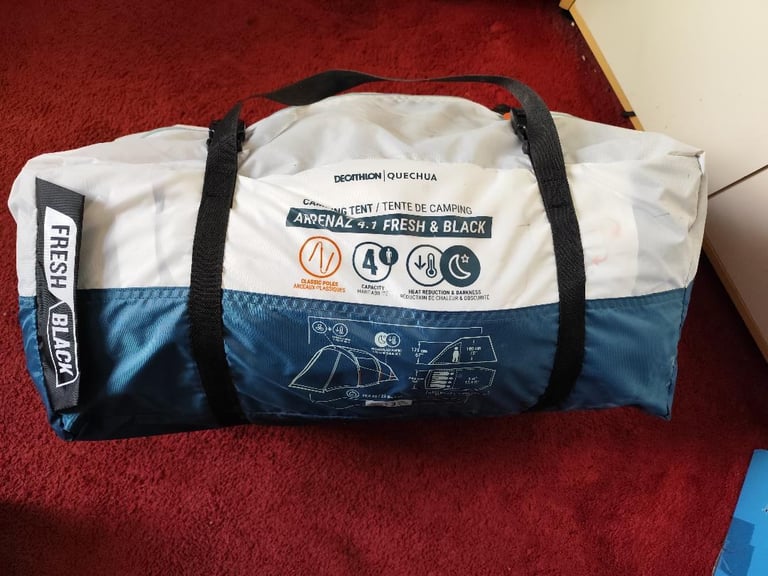 Quechea Arpenaz 4.1  fresh & black - 4 Person tent