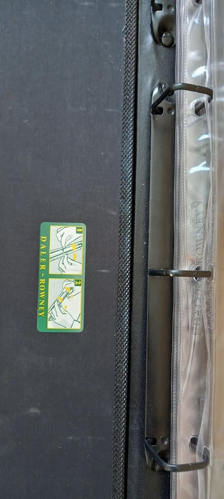 GRAPHIC DESIGNER'S - PORTFOLIO CASE (SIZE A1)