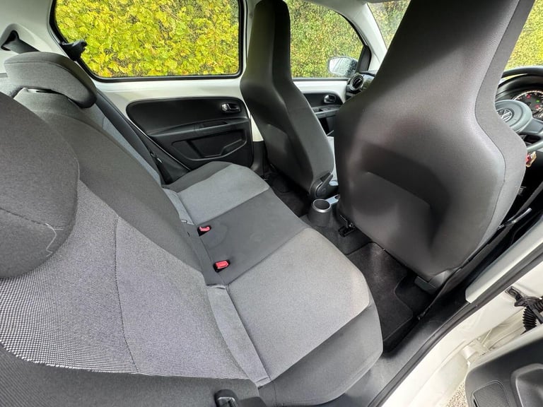  Volkswagen up! 1.0 Move up! Hatchback 5dr Petrol ASG Euro 5 (60 ps) Petrol Automatic