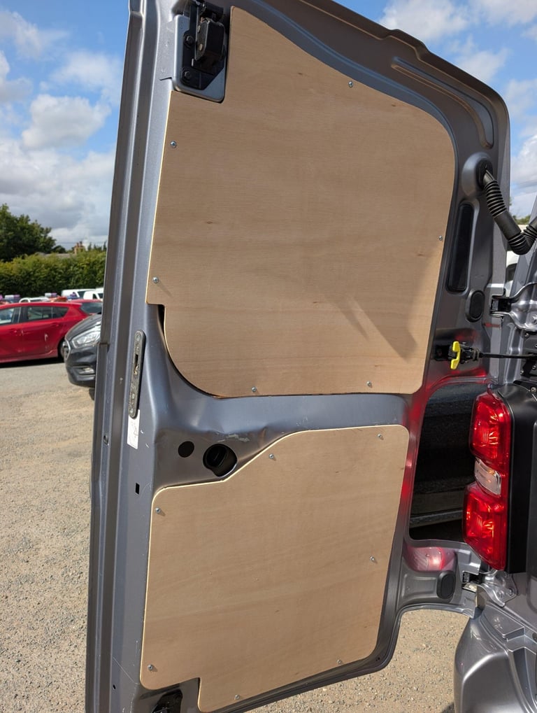 2022 Vauxhall Vivaro 2.0 Turbo D 3100 Sportive L2 H1 Euro 6 (s/s) 5dr PANEL VAN Diesel Manual