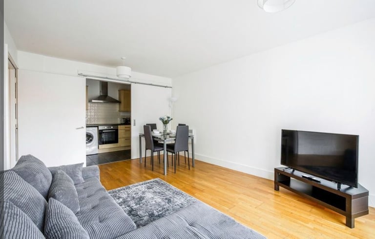 2 Bedroom Flat for Rent Edinburgh City Centre.