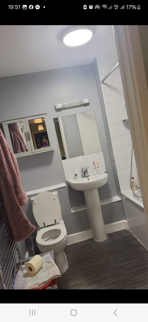 Home swap Large 2 bed apartment council right to buy 