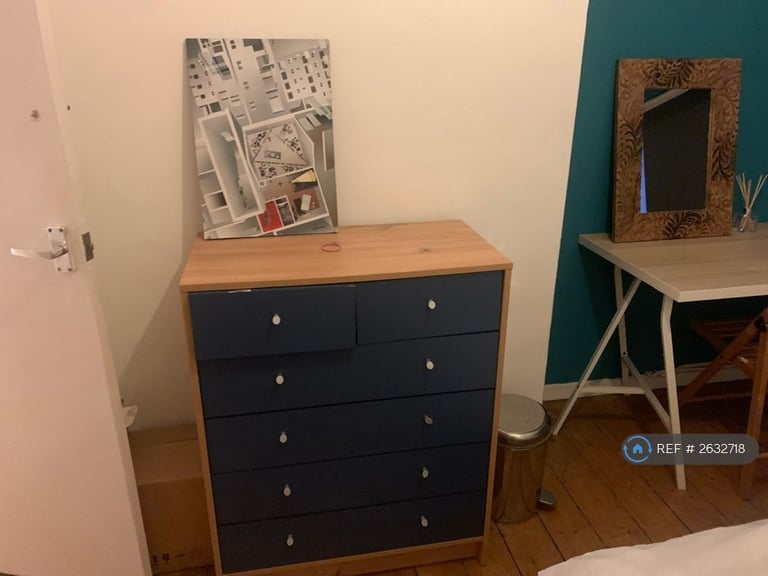 4 bedroom flat in Seymour House, London, NW1 (4 bed) (#2632718)