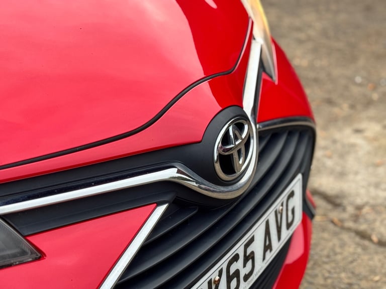 2015 Toyota Yaris 1.0 VVT-i Icon 5dr HATCHBACK Petrol Manual