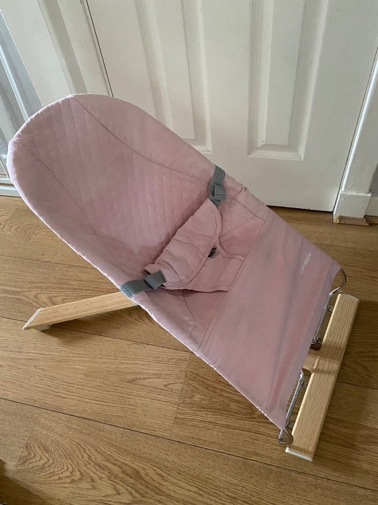 image for Puggle baby bouncy chair 